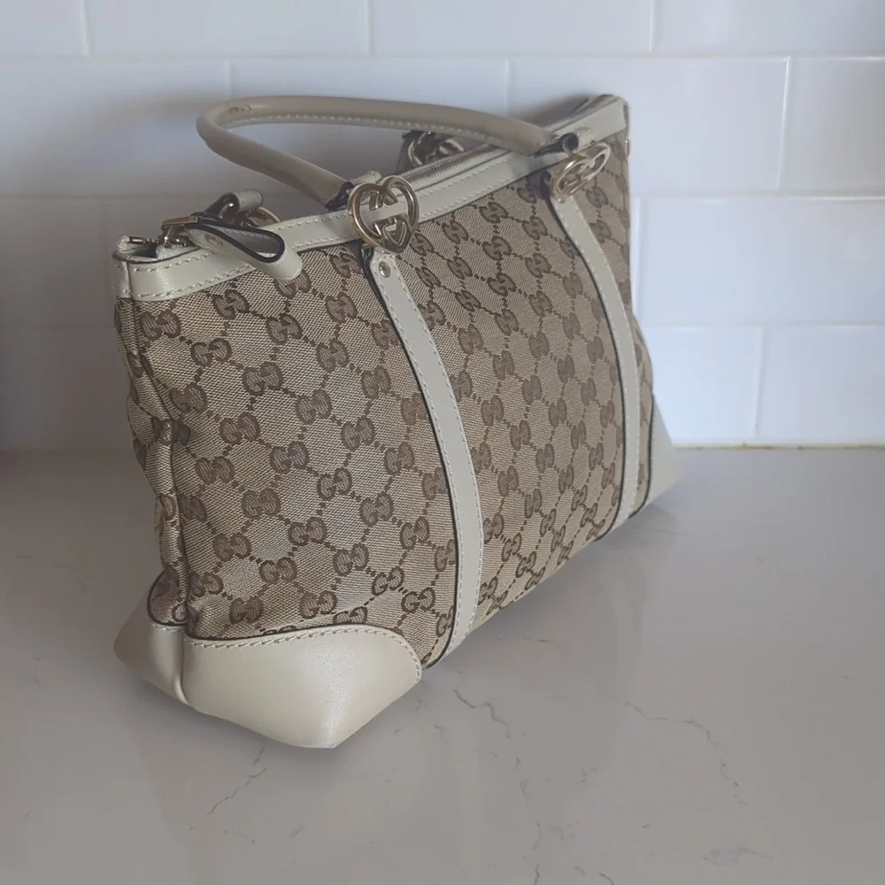 NOT FOR SALE SOLD Gucci Canvas Tote Vintage - Picture 5 of 15